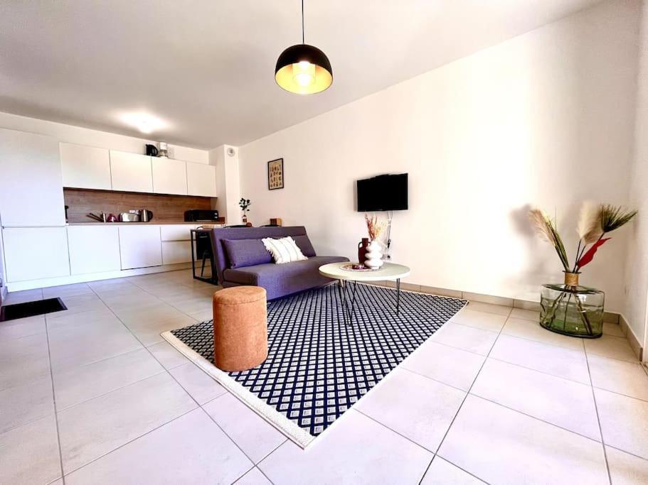Appartement Neuf Avec Terrasse Saint-Florent  Buitenkant foto